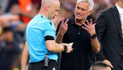  罗马德比战平，穆里尼奥赛后炮轰判罚  